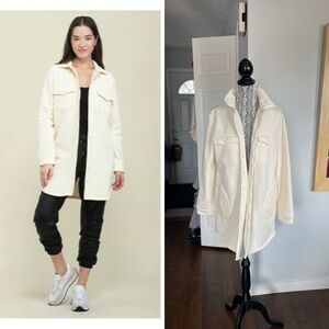 Oversized Orb Cozy Fleece Long Shacket Sweater Jacket. Button Up. Pockets. Small